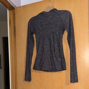 LululemonWomen's Heather Gray Long Sleeve Hoodie